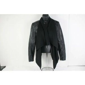 ladies GUESS Leather  jacket size M